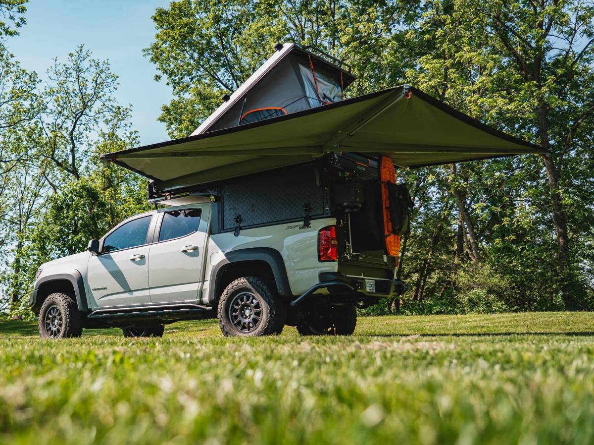 Canopy Camper pickup járművön