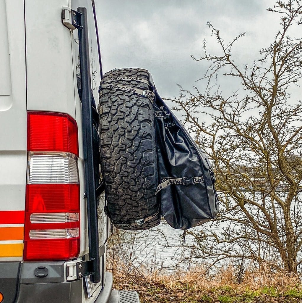 Alu-Cab Shower Privacy Wall napellenző