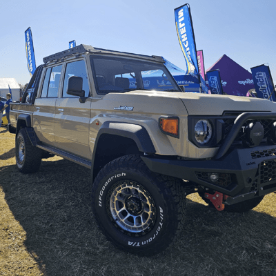 Hátsó terepjáró csomagtartó Toyota Land Cruiser 76-hoz – overlanding rack